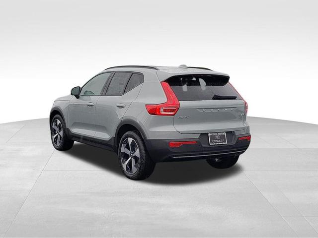 Photo of 2026 Vapour Grey Metallic Volvo XC40