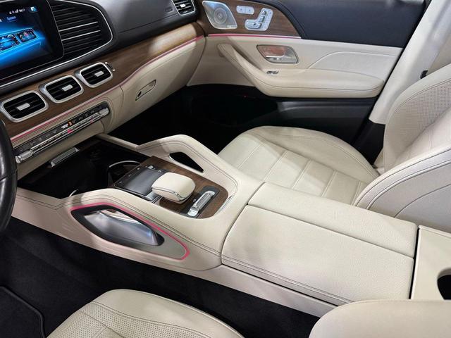 Photo of 2021 Obsidian Black Mercedes-Benz GLS 580