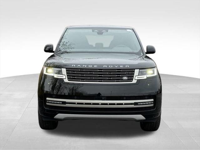Photo of 2025 Black Land Rover Range Rover