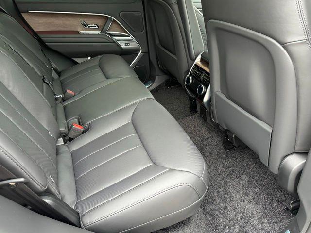 Photo of 2025 Black Land Rover Range Rover
