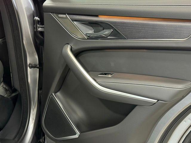 Photo of 2025 Gray Jaguar F-PACE