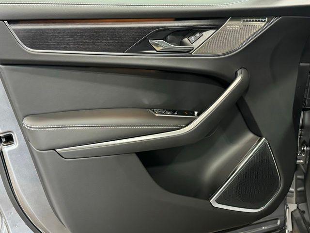 Photo of 2025 Gray Jaguar F-PACE
