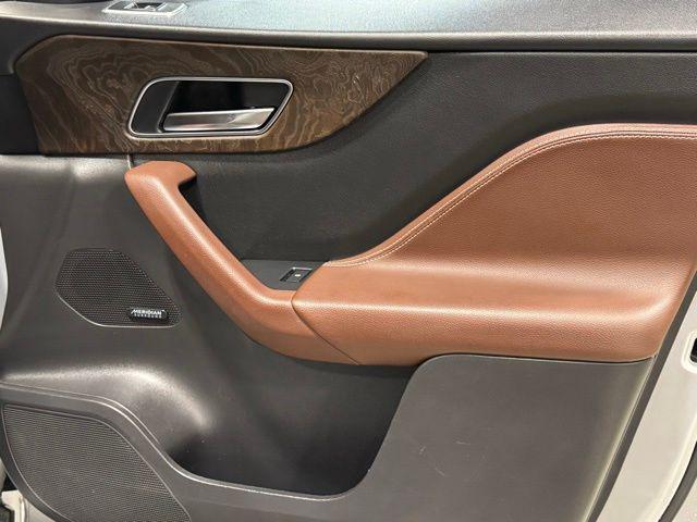 Photo of 2019 Indus Silver Metallic Jaguar F-PACE