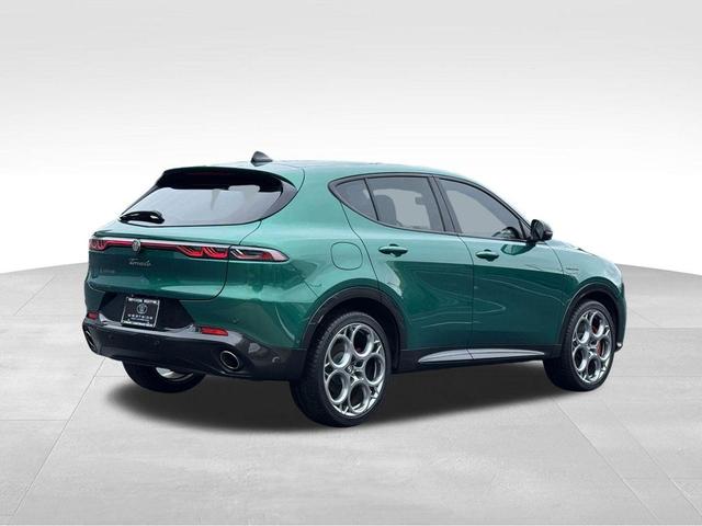 Photo of 2024 Verde Fangio Metallic Alfa Romeo Tonale