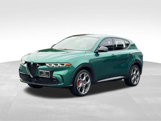 Photo of 2024 Verde Fangio Metallic Alfa Romeo Tonale