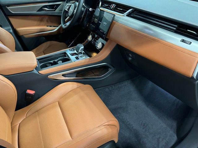 Photo of 2025 Gray Jaguar F-PACE