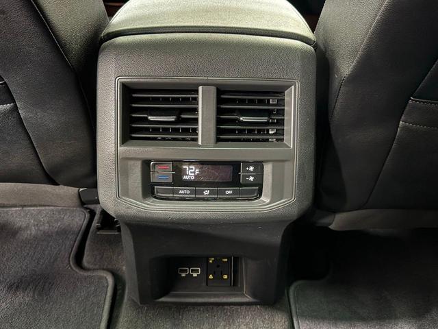 Photo of 2019 Pure White Volkswagen Atlas