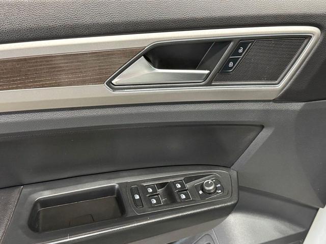 Photo of 2019 Pure White Volkswagen Atlas