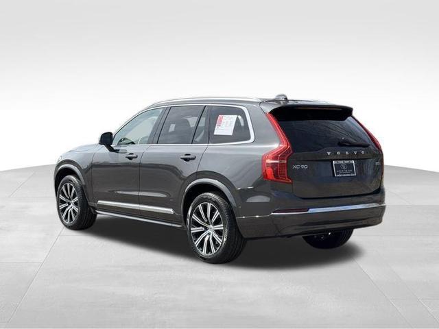 Photo of 2024 Platinum Gray Metallic Volvo XC90