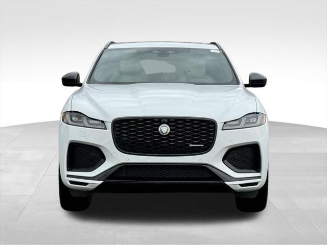 Photo of 2025 Fuji White Jaguar F-PACE