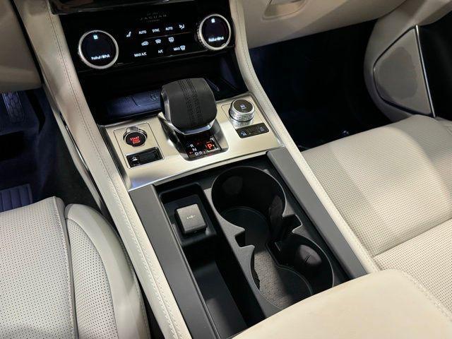 Photo of 2025 Fuji White Jaguar F-PACE