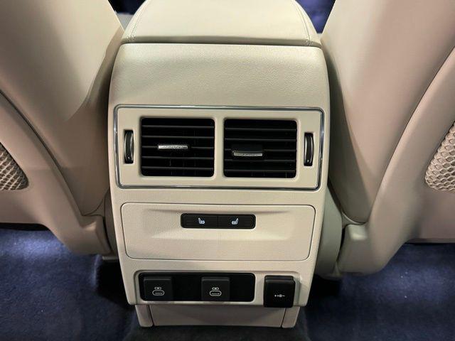Photo of 2025 Fuji White Jaguar F-PACE