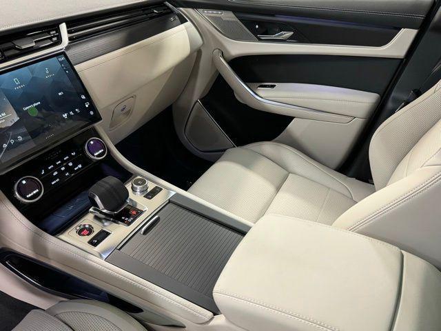 Photo of 2025 Fuji White Jaguar F-PACE