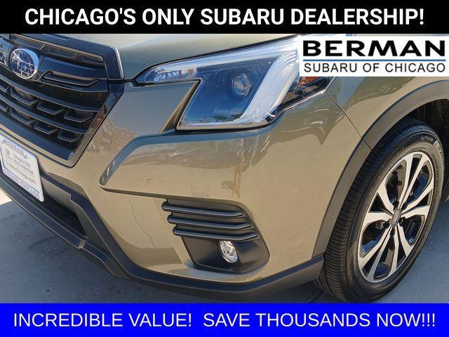 Photo of 2024 Autumn Green Metallic Subaru Forester