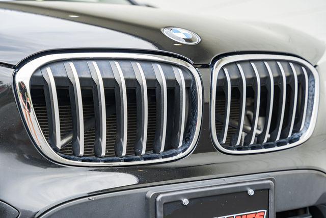 Photo of 2018 Jet Black BMW X1