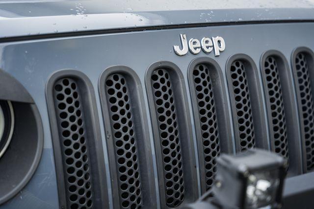 Photo of 2015 Anvil Clearcoat Jeep Wrangler Unlimited