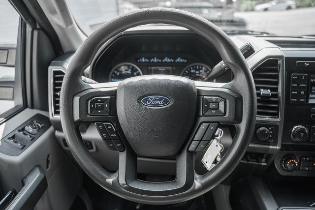 Photo of 2019 Oxford White Ford F-250