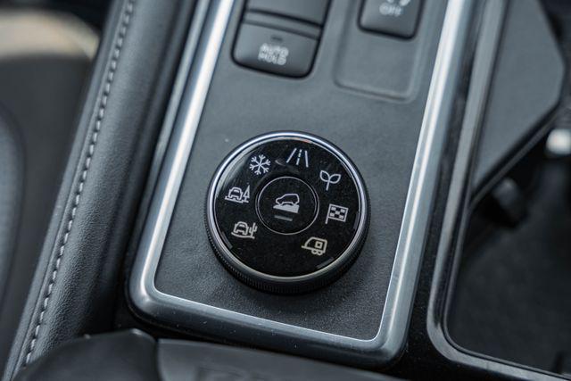 Photo of 2023 Super Black Nissan Pathfinder