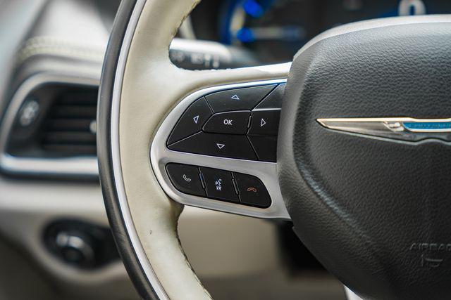 Photo of 2021 Ocean Blue Metallic Chrysler Pacifica Hybrid