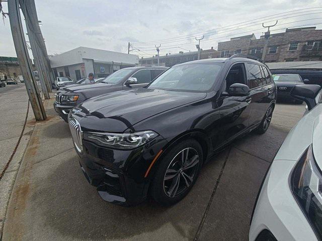 2022 BMW X7