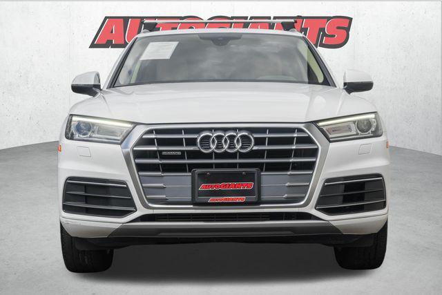 Photo of 2019 Ibis White Audi Q5