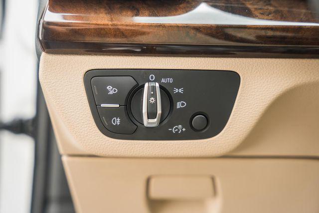 Photo of 2019 Ibis White Audi Q5