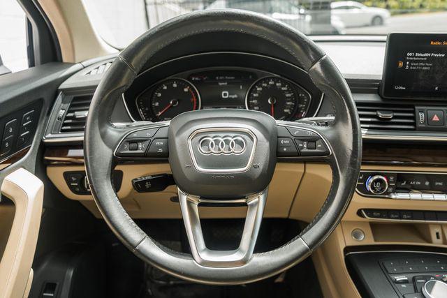 Photo of 2019 Ibis White Audi Q5