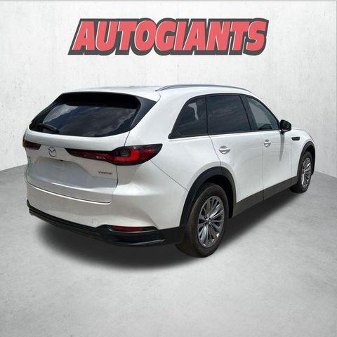 Photo of 2024 Rhodium White Premium Mazda CX-90