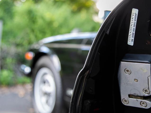 Photo of 1987 Black Jaguar XJ6