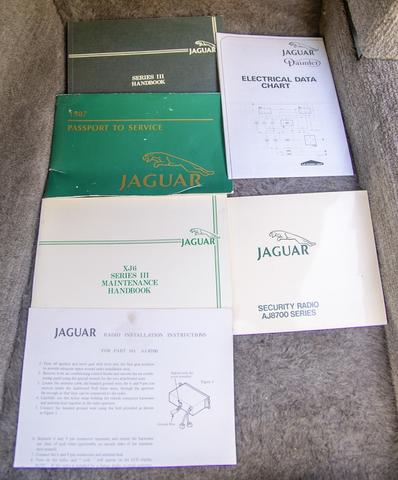 Photo of 1987 Black Jaguar XJ6