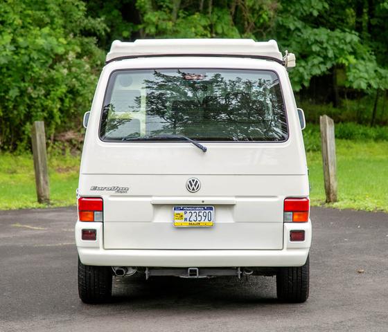 Photo of 2002 Tan Volkswagen Eurovan
