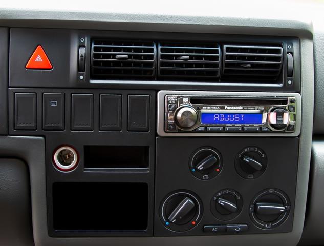 Photo of 2002 Tan Volkswagen Eurovan