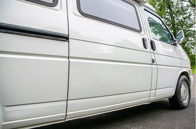Photo of 2002 Tan Volkswagen Eurovan