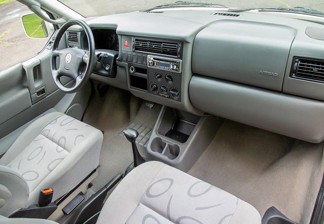 Photo of 2002 Tan Volkswagen Eurovan