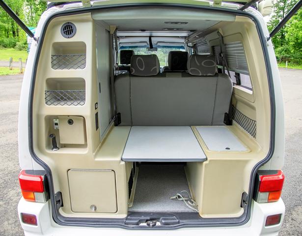 Photo of 2002 Tan Volkswagen Eurovan