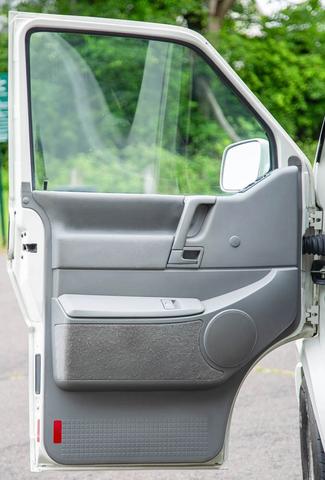 Photo of 2002 Tan Volkswagen Eurovan