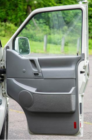 Photo of 2002 Tan Volkswagen Eurovan