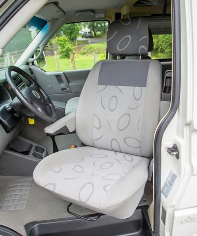 Photo of 2002 Tan Volkswagen Eurovan