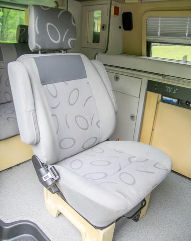 Photo of 2002 Tan Volkswagen Eurovan