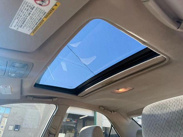 Photo of 2002 Gold Toyota Camry