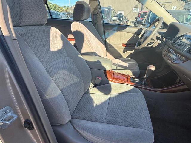 Photo of 2002 Gold Toyota Camry