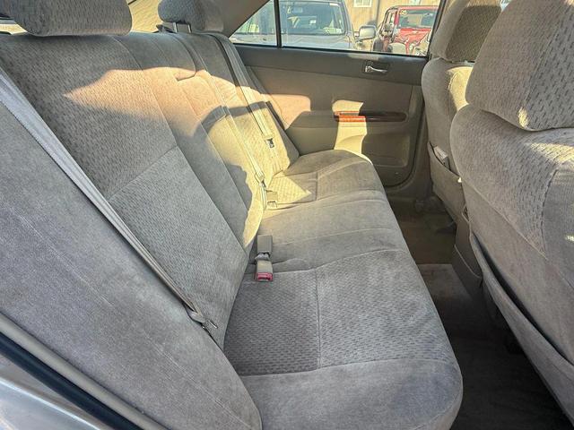 Photo of 2002 Gold Toyota Camry