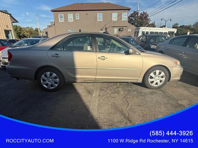 Photo of 2002 Gold Toyota Camry