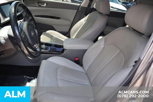 Photo of 2018 Titanium Silver Kia Optima