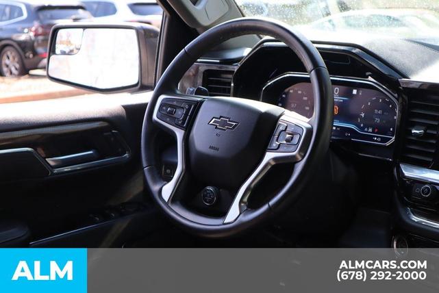 Photo of 2022 Black Chevrolet Silverado 1500