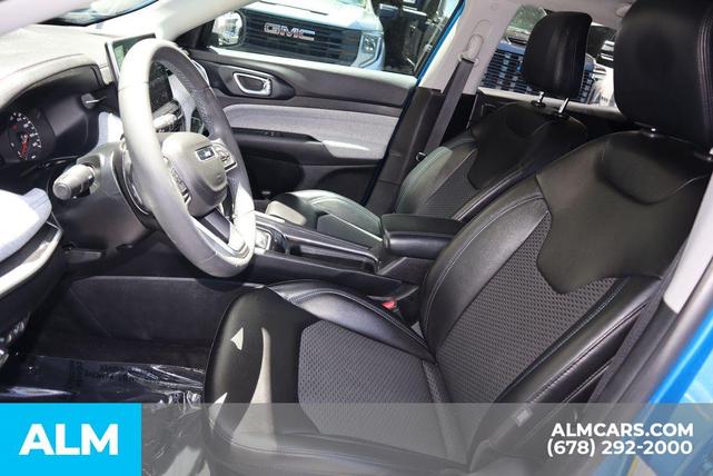 Photo of 2022 Laser Blue Jeep Compass