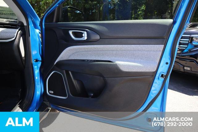 Photo of 2022 Laser Blue Jeep Compass