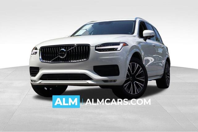 Photo of 2022 Crystal White Metallic Volvo XC90