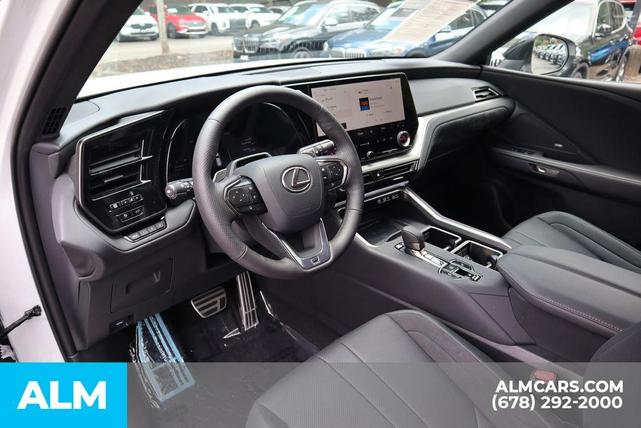 Photo of 2025 White Lexus TX 500h