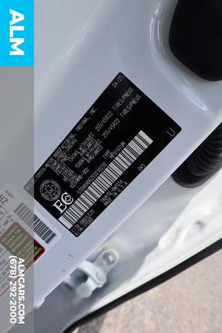 Photo of 2025 White Lexus TX 500h